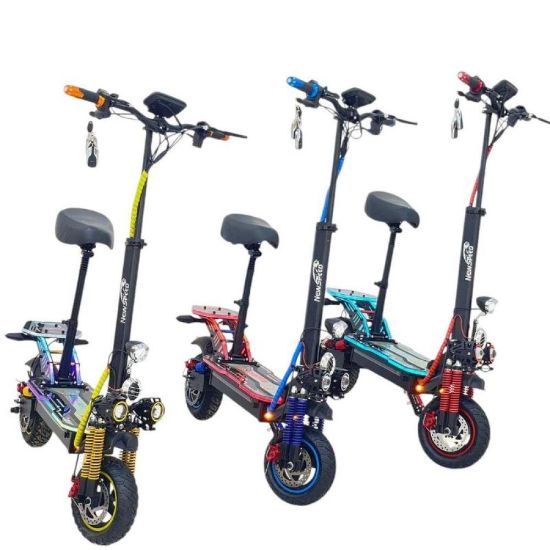 صورة سكوتر السرعة والجمال ألوان تبهر وقوة تحير